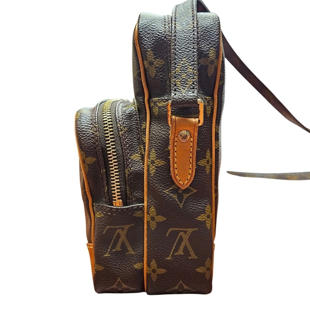 Louis Vuitton Amazone Crossbody Bag Monogram M45236 Authentic 2006 France - Picture 4 of 12